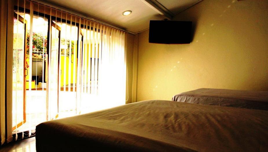 Smile House Guesthouse Chiang Mai Quarto foto
