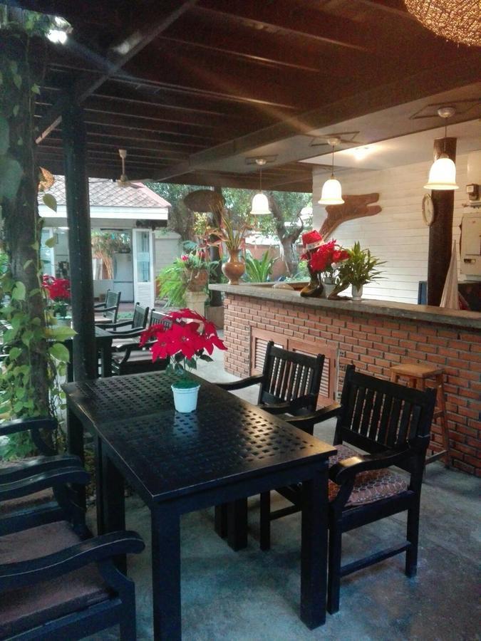 Smile House Guesthouse Chiang Mai Exterior foto